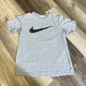 Vintage NIKE SB Short Sleeve Shirt
